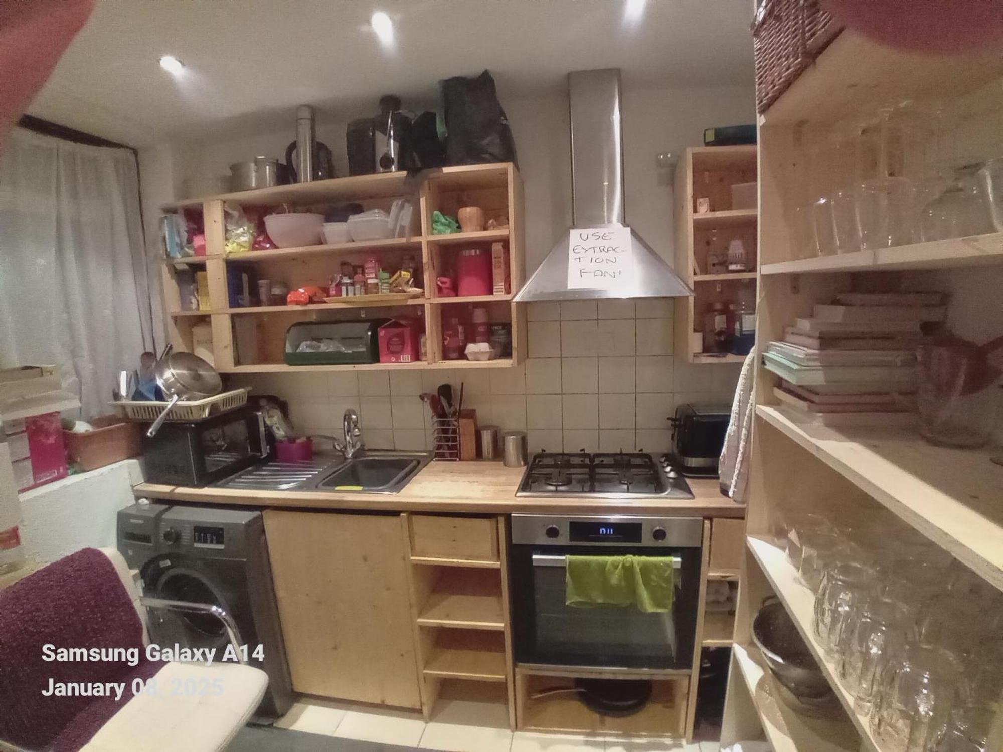 Homestay 42 Churchbury Rd 1 *