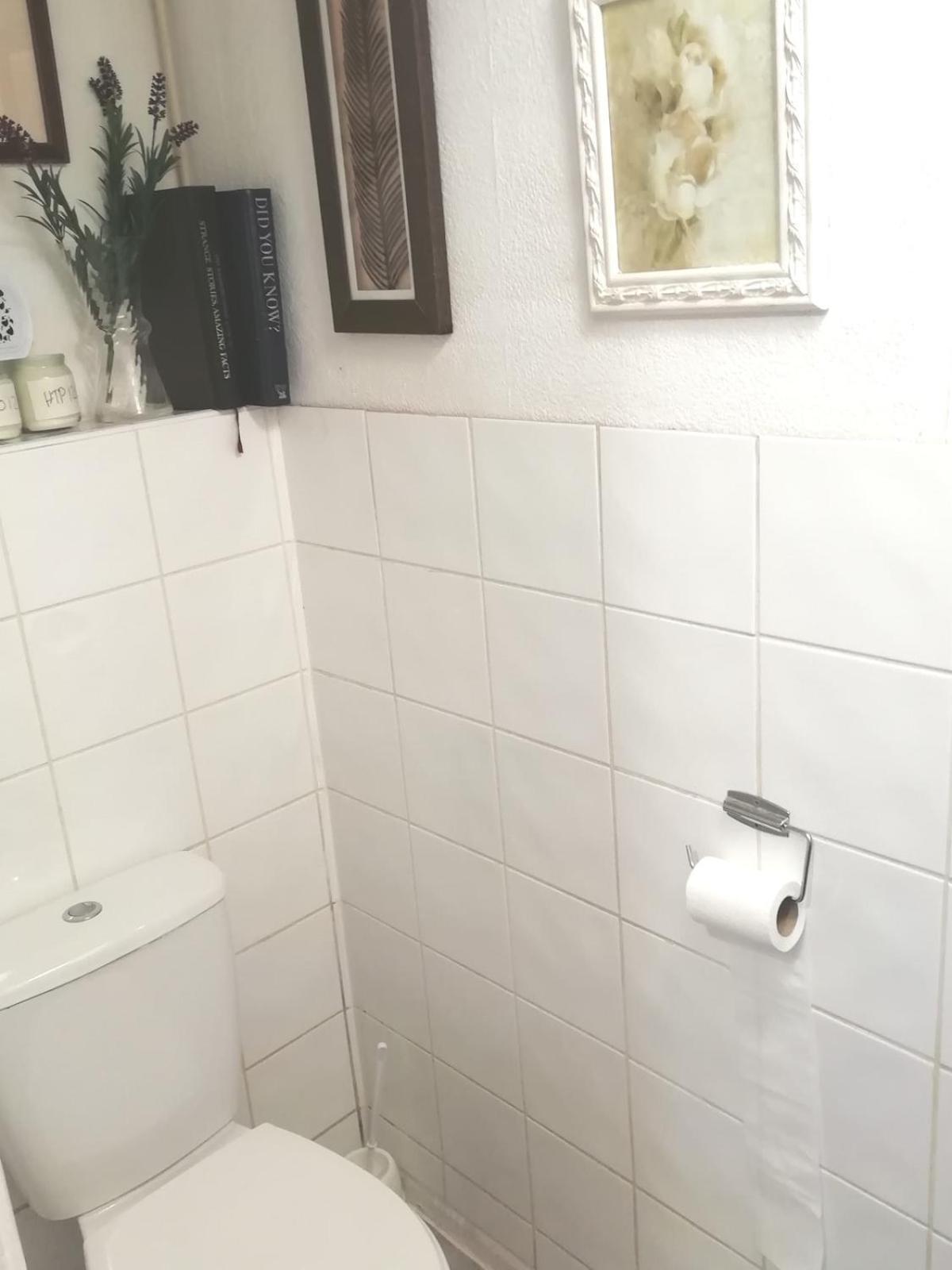 Homestay 42 Churchbury Rd 1 *